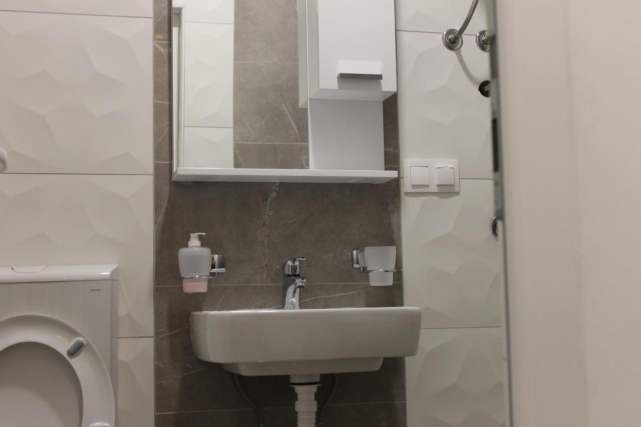 מוסטר "E&S" Apartment מראה חיצוני תמונה
