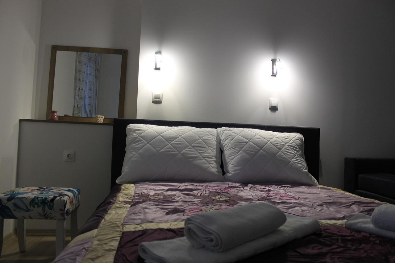 מוסטר "E&S" Apartment מראה חיצוני תמונה